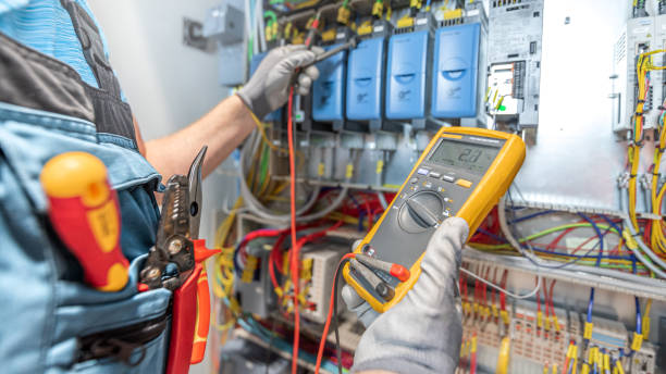 Best Circuit Breaker Repair  in Manor, TX